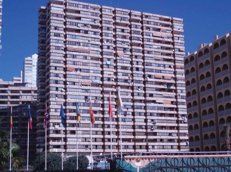 Apartamentos Acuarium III Бенидорм Екстериор снимка